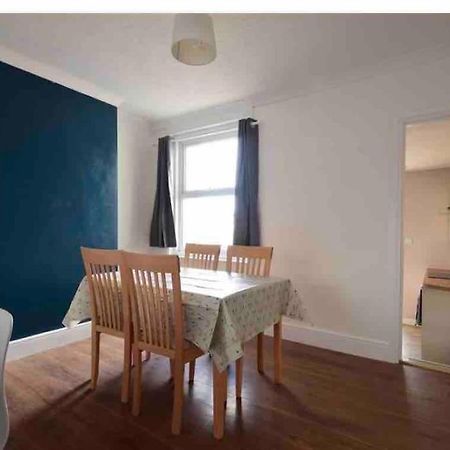 Modern 2 Bedroom Terraced House Dover Eksteriør bilde