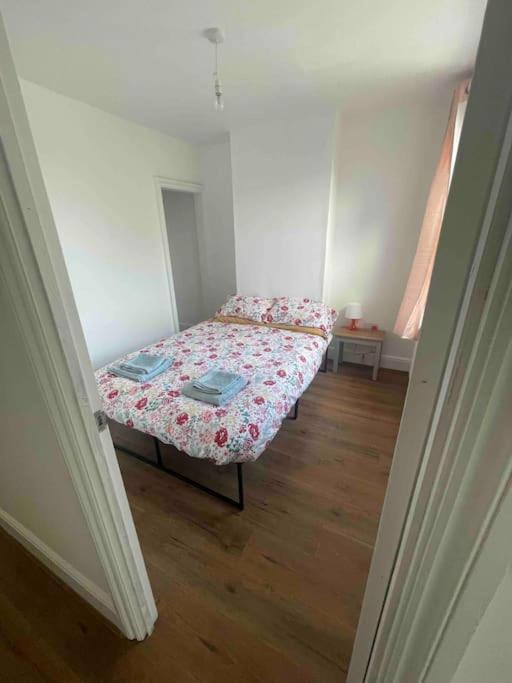 Modern 2 Bedroom Terraced House Dover Eksteriør bilde